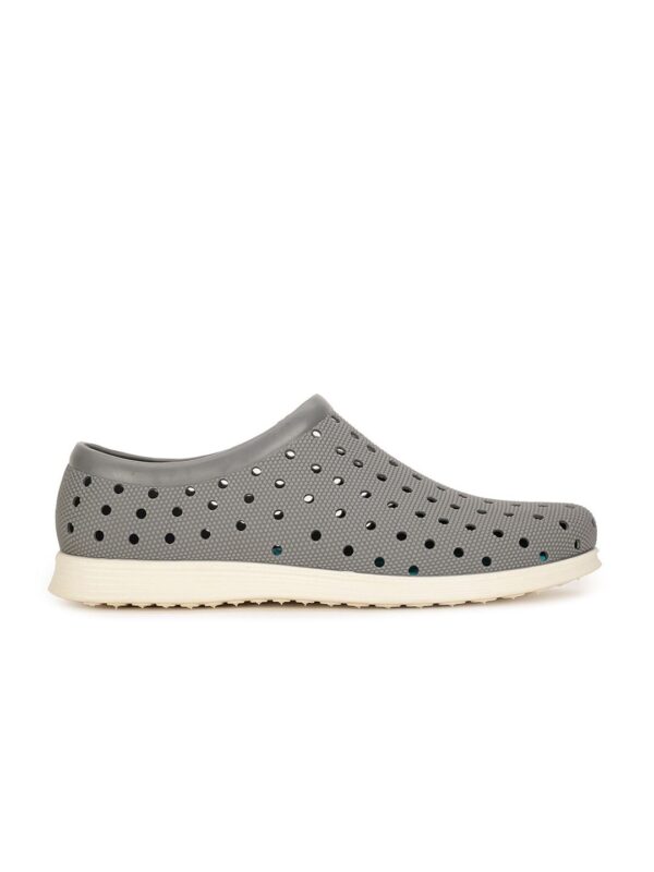 Bata Men Round Toe Slip-On Sneakers - Image 4